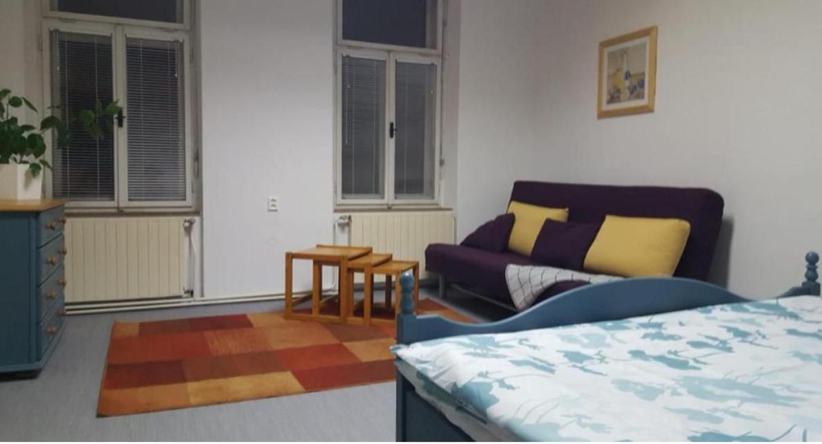 Na Mahlerce Apartment Ихлава Стая снимка